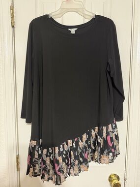 Cato Black Long-Sleeve Tunic with Floral Ruffle Hem